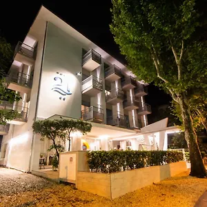 2* Hotel 21