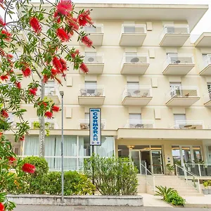 2* Hotel Cormoran